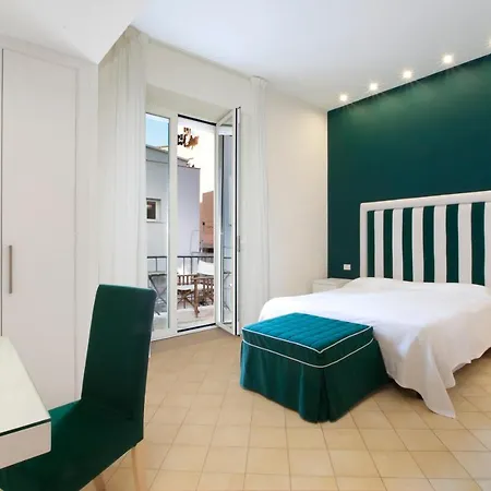 One 4* Sorrento